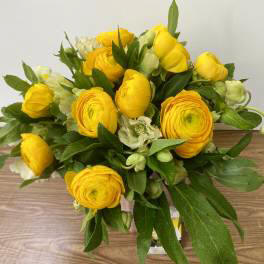 Fly Me To The Moon Yellow Flower Bouquet